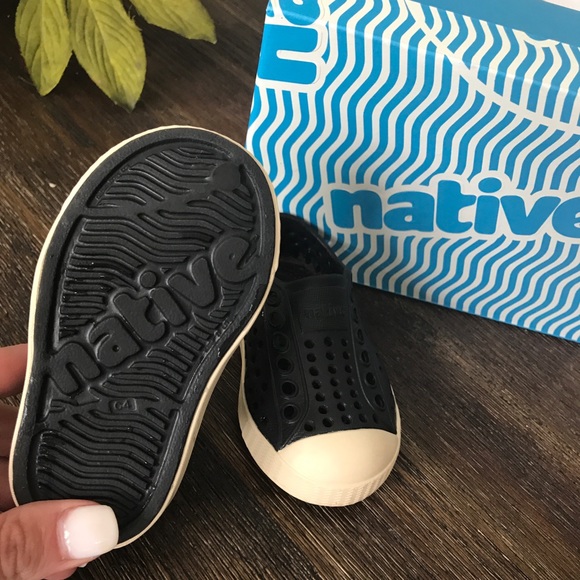 Toddler native shoes - Picture 2 of 4